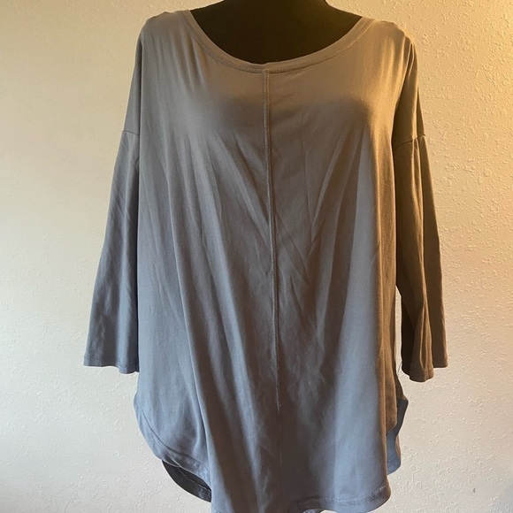 Women’s size large pull On poof grey top G7 - Picture 1 of 4
